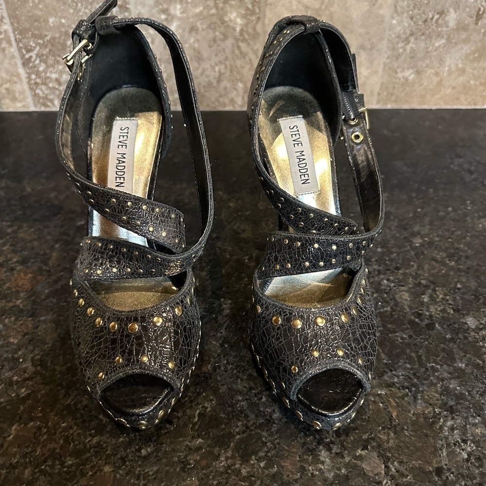 Steve Madden Black Studded Peep-Toe Heels